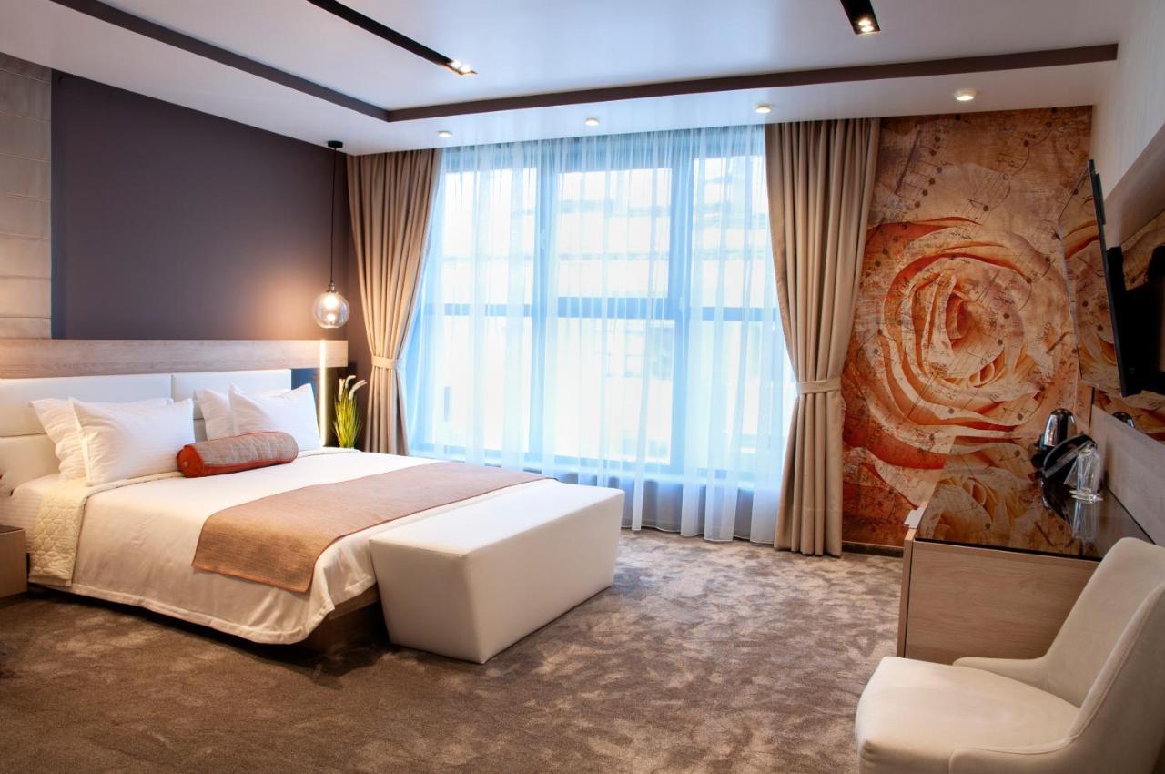 Family Hotel Business Club Шумен Екстер'єр фото