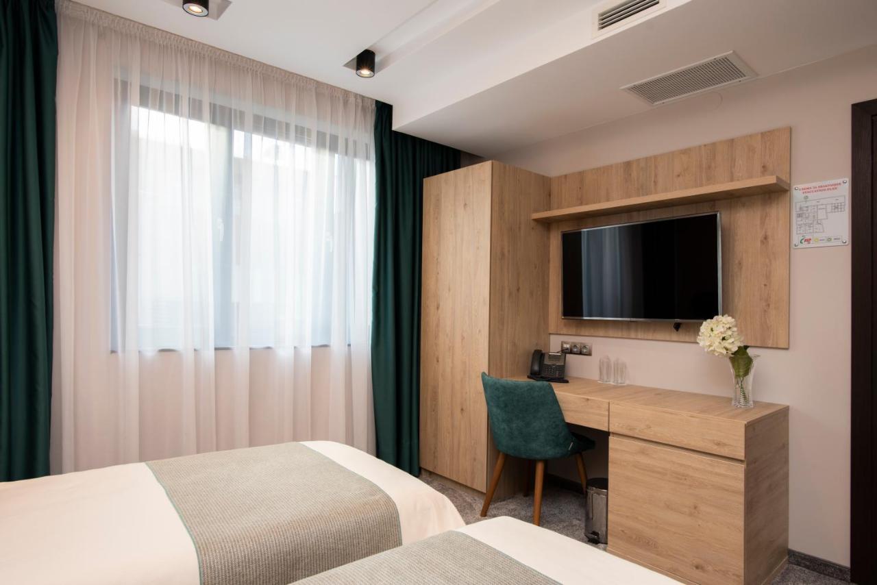 Family Hotel Business Club Шумен Екстер'єр фото
