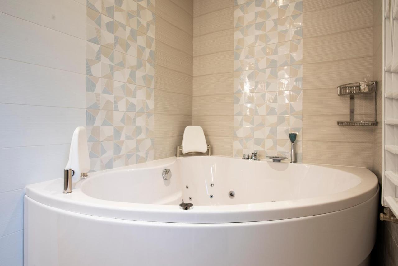 Family Hotel Business Club Шумен Екстер'єр фото