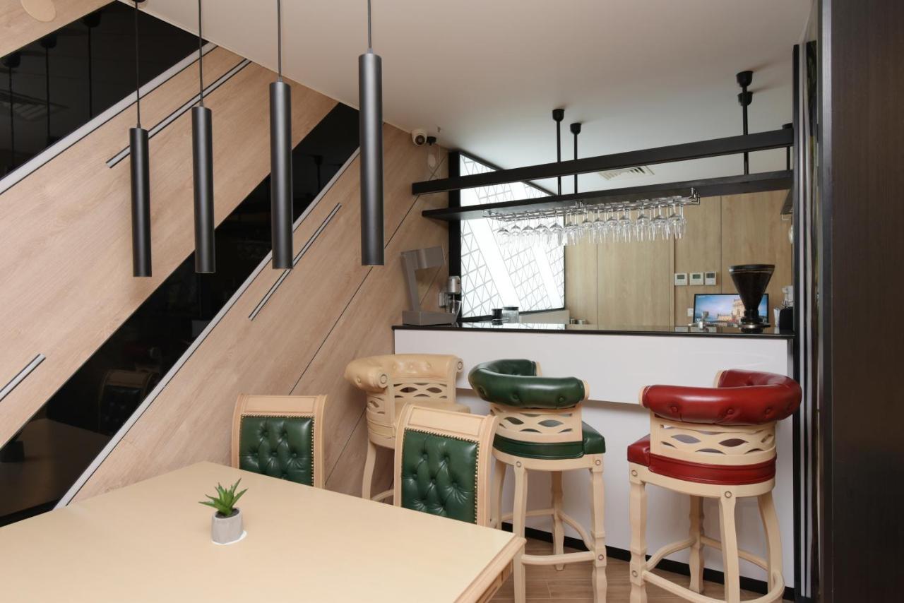 Family Hotel Business Club Шумен Екстер'єр фото